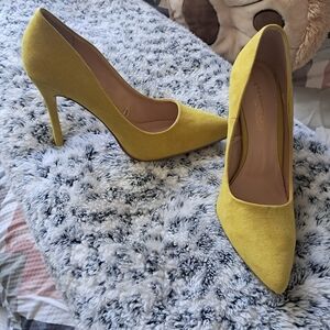 Elegant Yellow High Heels